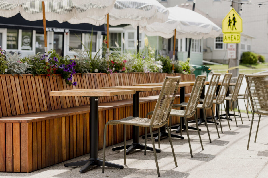 Outdoor dining at Wooden Paddle
