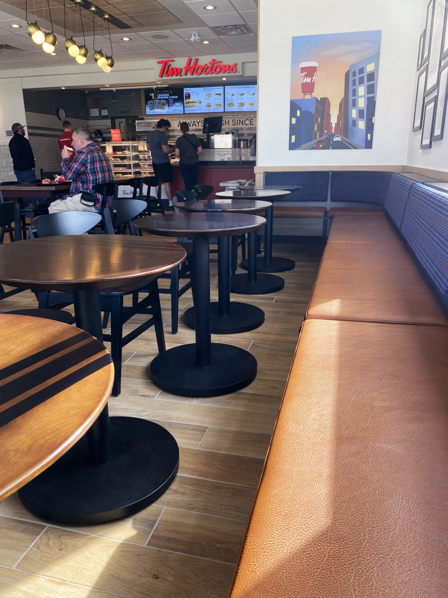 TIm Hortons with NOROCK Lunar self-stabilising disc table bases