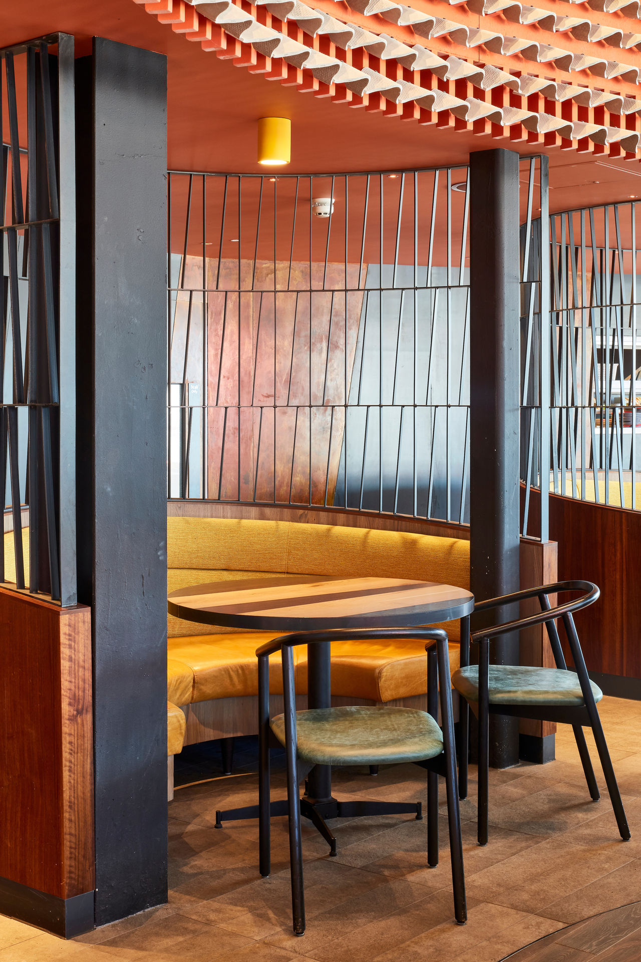 Nando's Greenwich Peninsula with NOROCK Parkway self-stabilising table bases