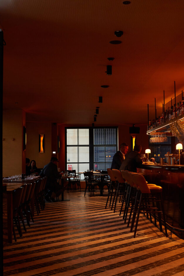 Menzies Bar Sydney - Historic-inspired interior for drinks